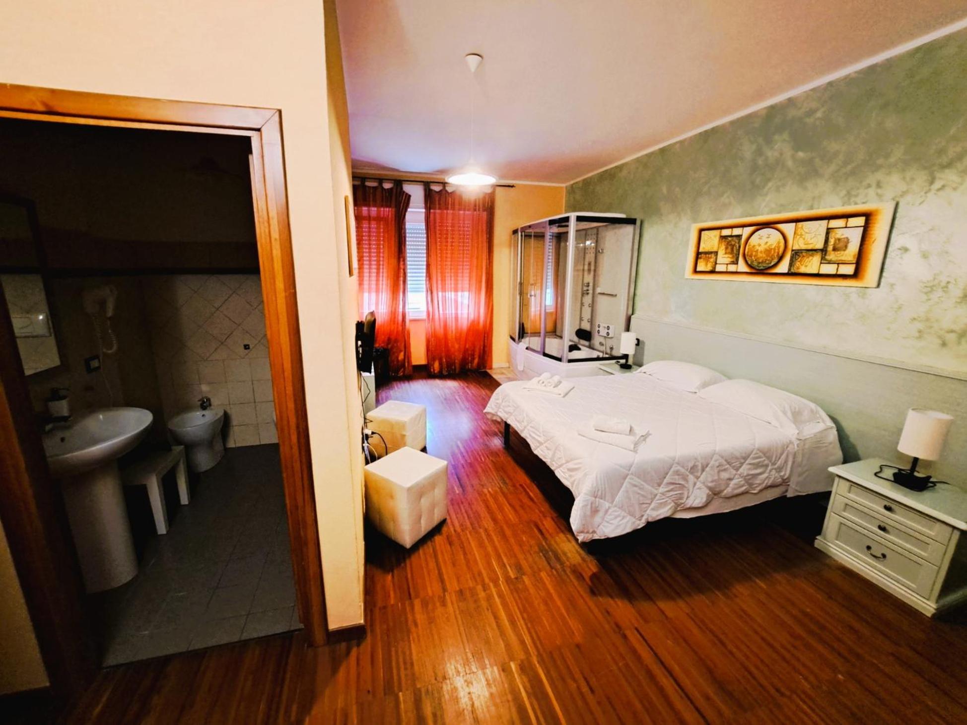 Bosa Guest House 2*