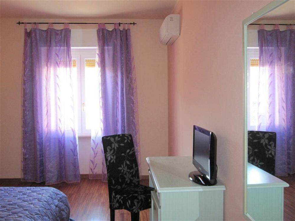 Bosa Guest House 2*