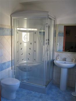 Bosa Guest House 2*